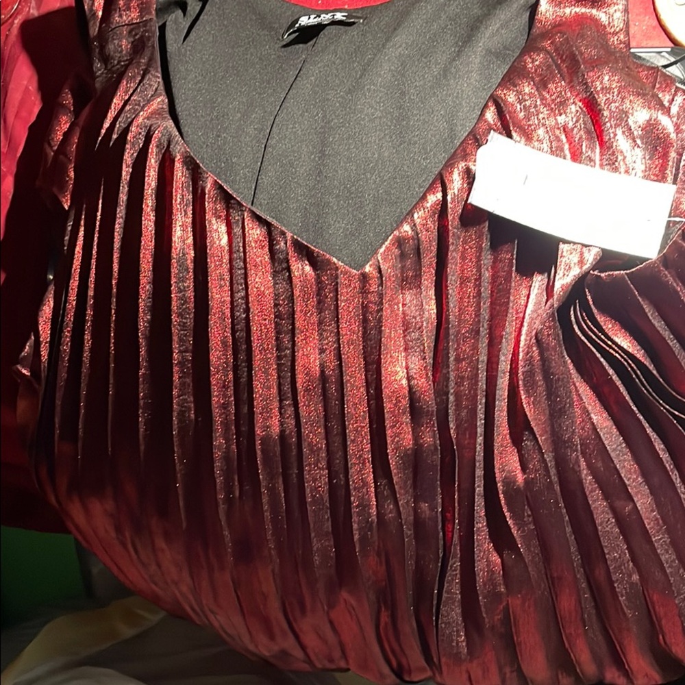 SLNY Red and Black Pleated Midi Gown with V-Neck